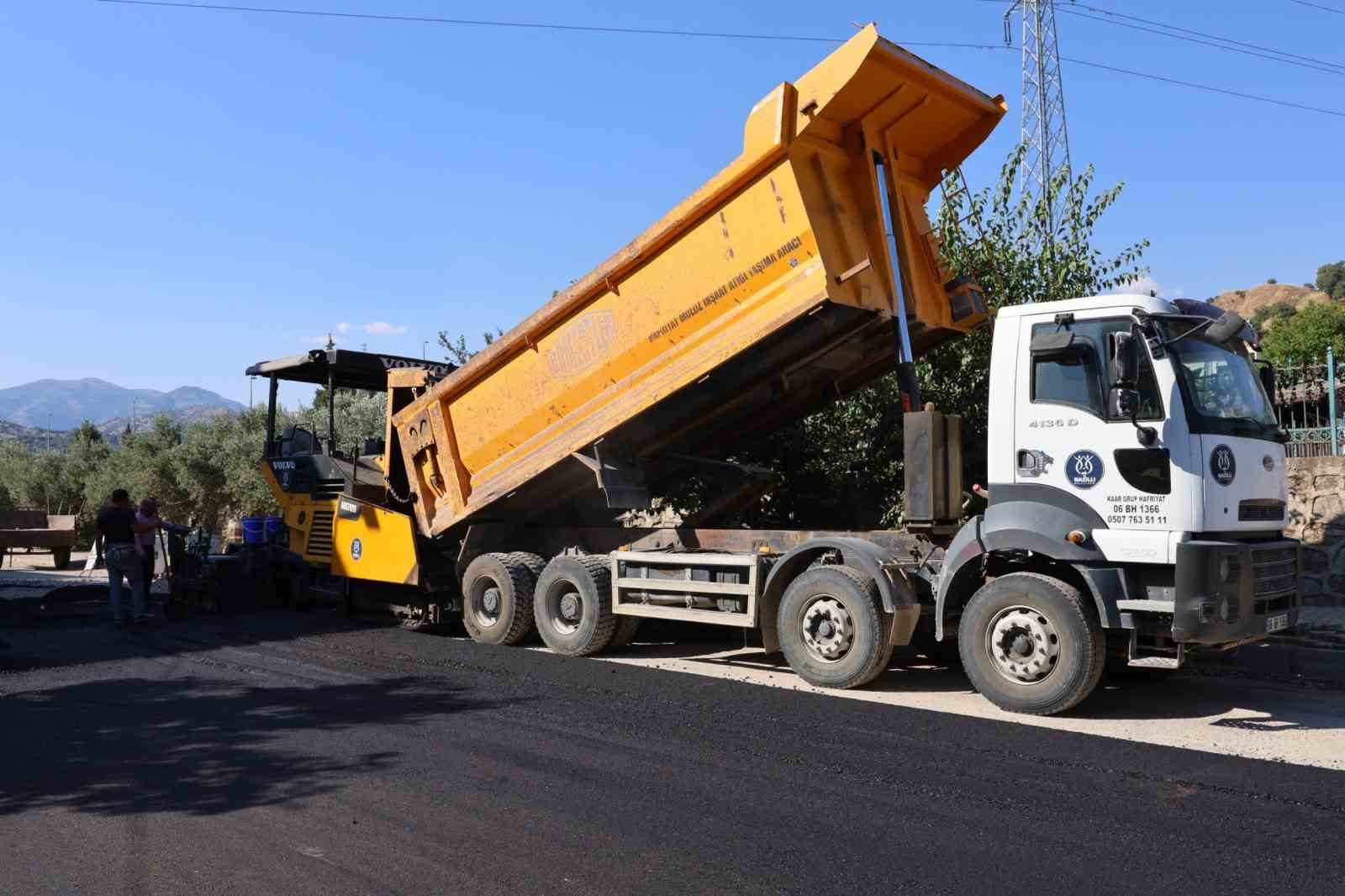 Nazilli Aydoğdu Mahallesi’nde sıcak asfalt yatırımı