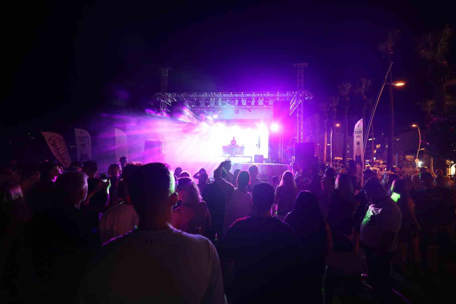 Marmaris, hafta sonu müziğe doydu