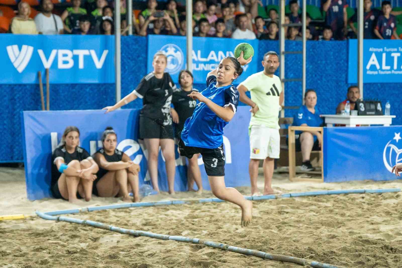 Alanya’da hentbol şöleni sona erdi