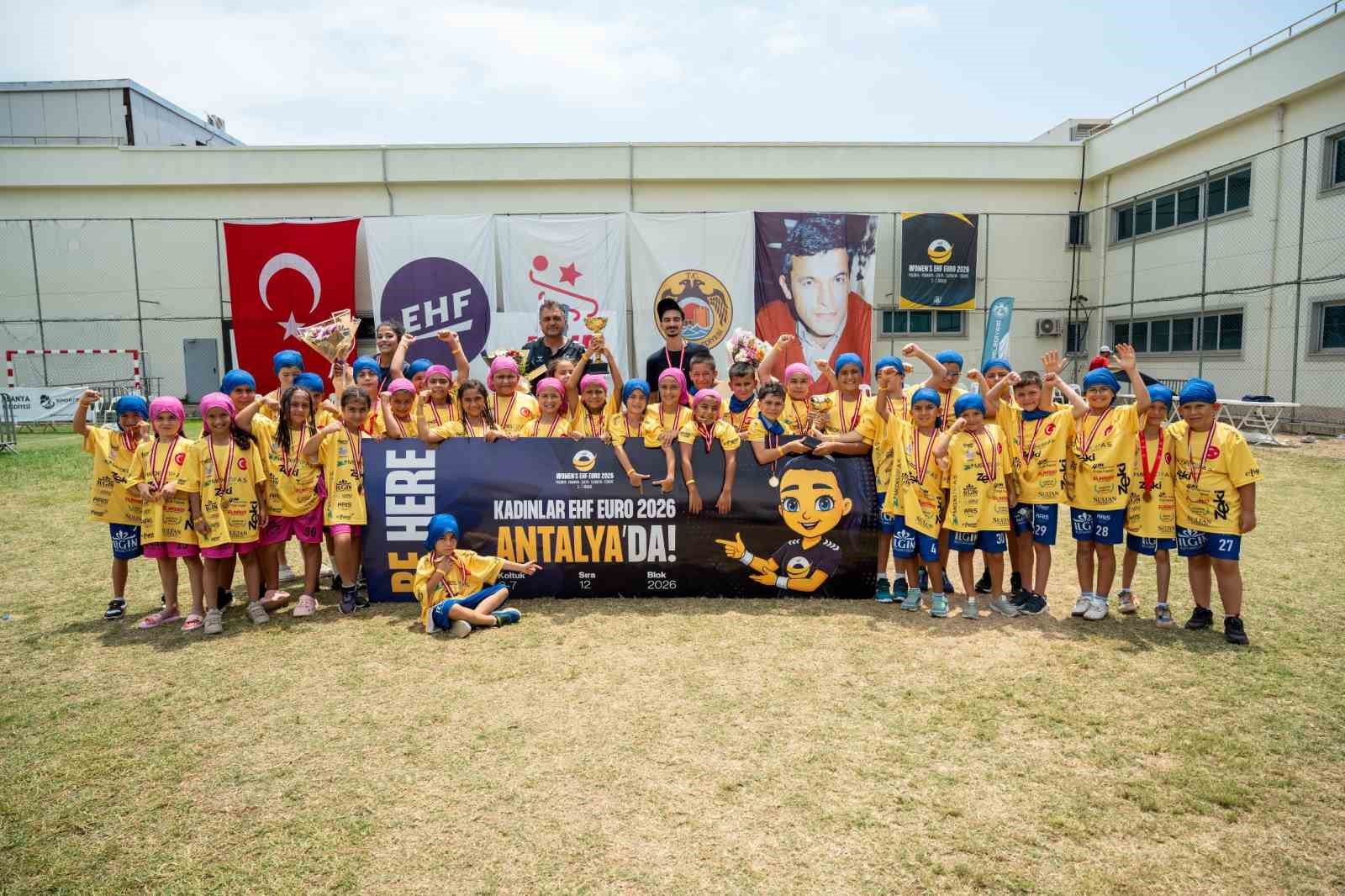 Alanya’da hentbol şöleni sona erdi
