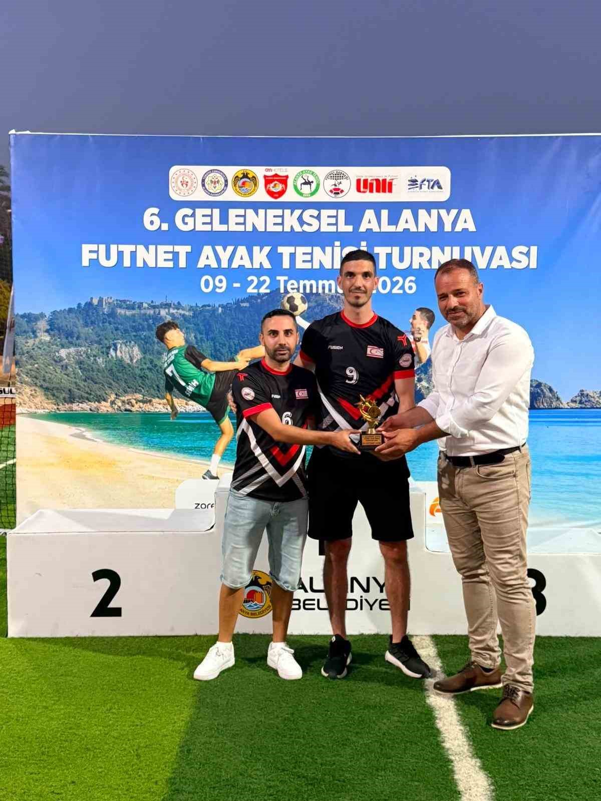 Alanya Futnet’te zirveyi bırakmadı