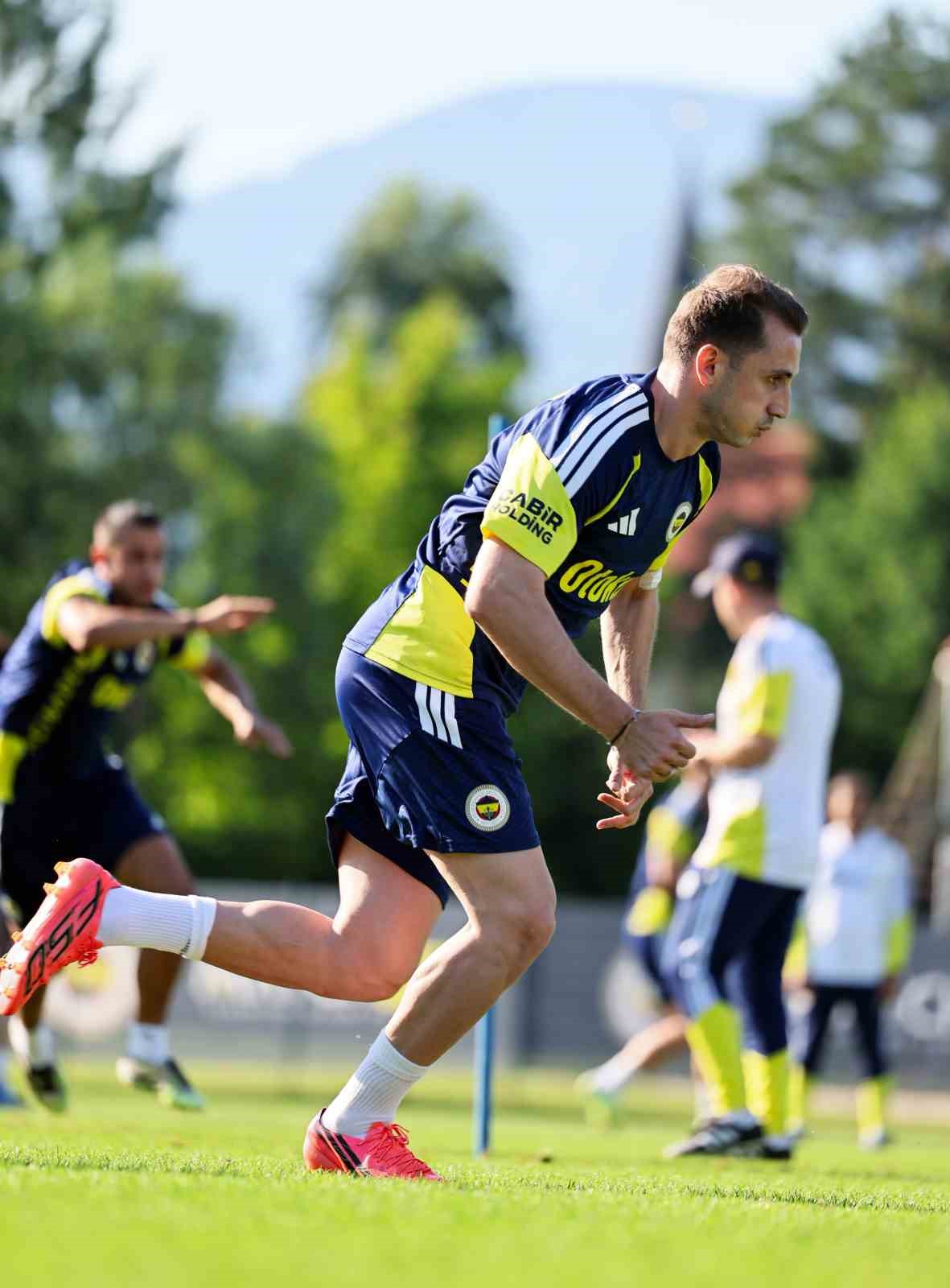 Fenerbahçe, Avusturya’daki hazırlıklarına devam etti