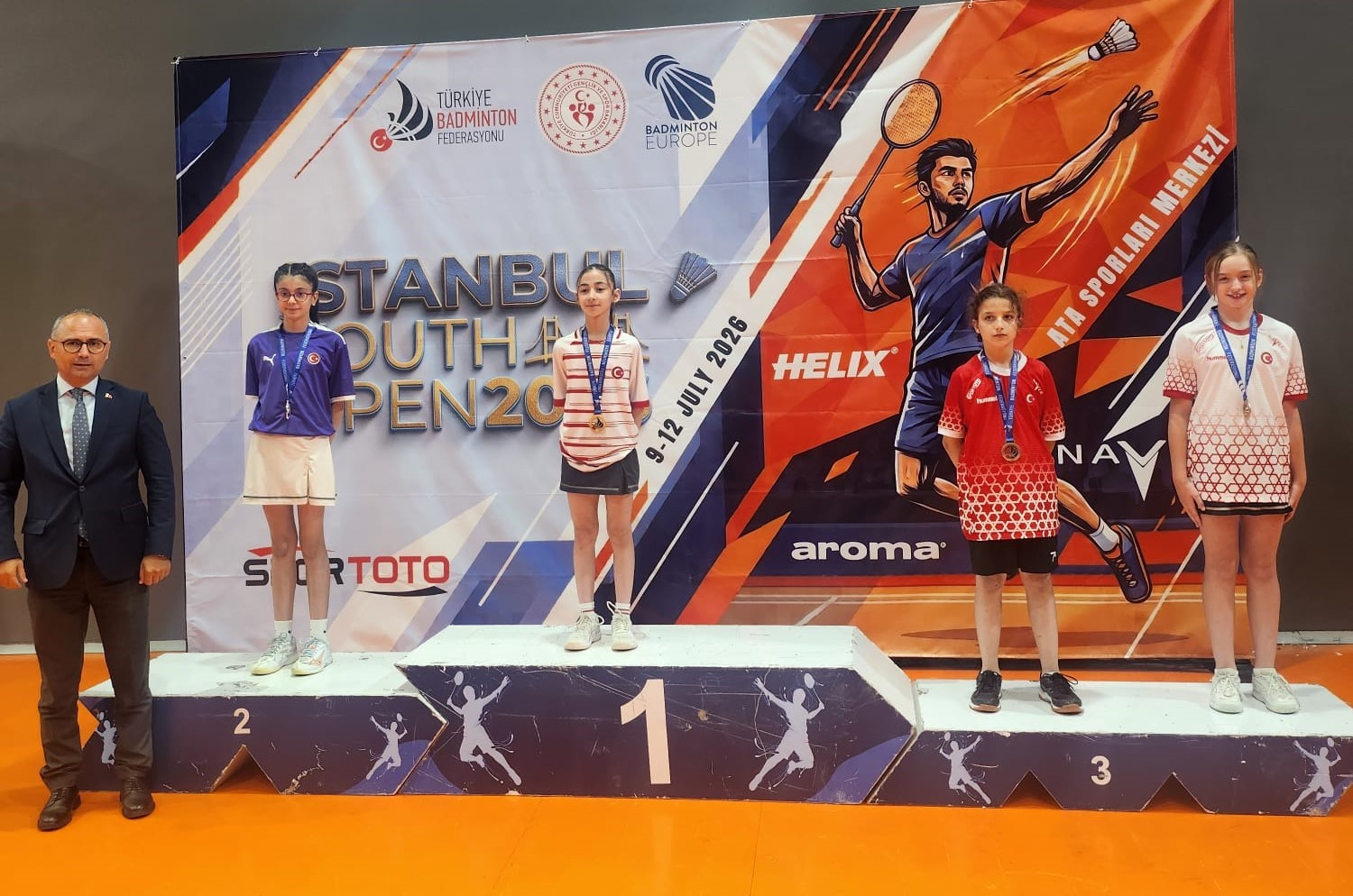 Manisalı badmintonculardan uluslararası turnuvada iki bronz madalya
