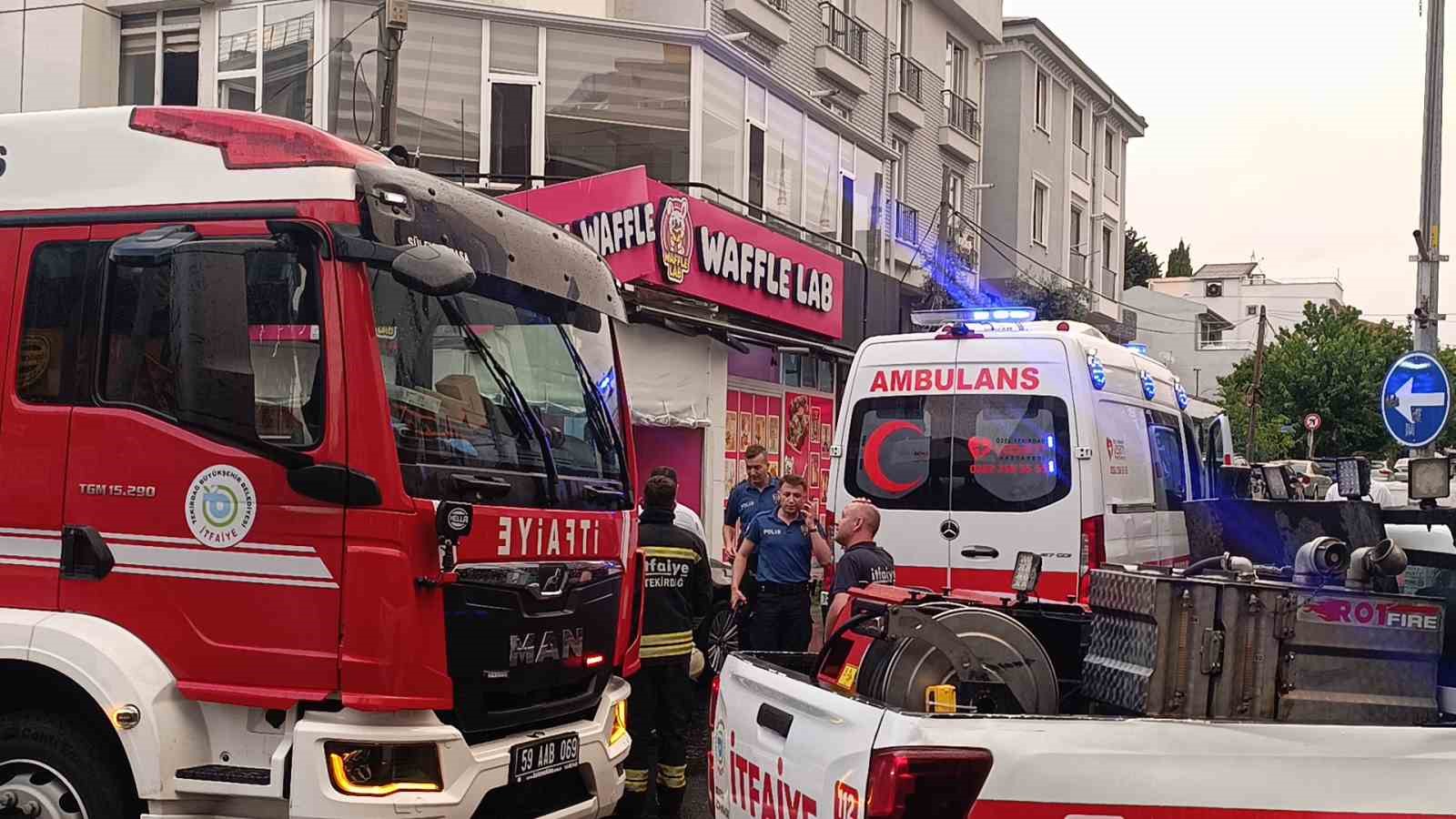 Tekirdağ’da yangın paniği: Yoğun duman üzerine çok sayıda ekip sevk edildi