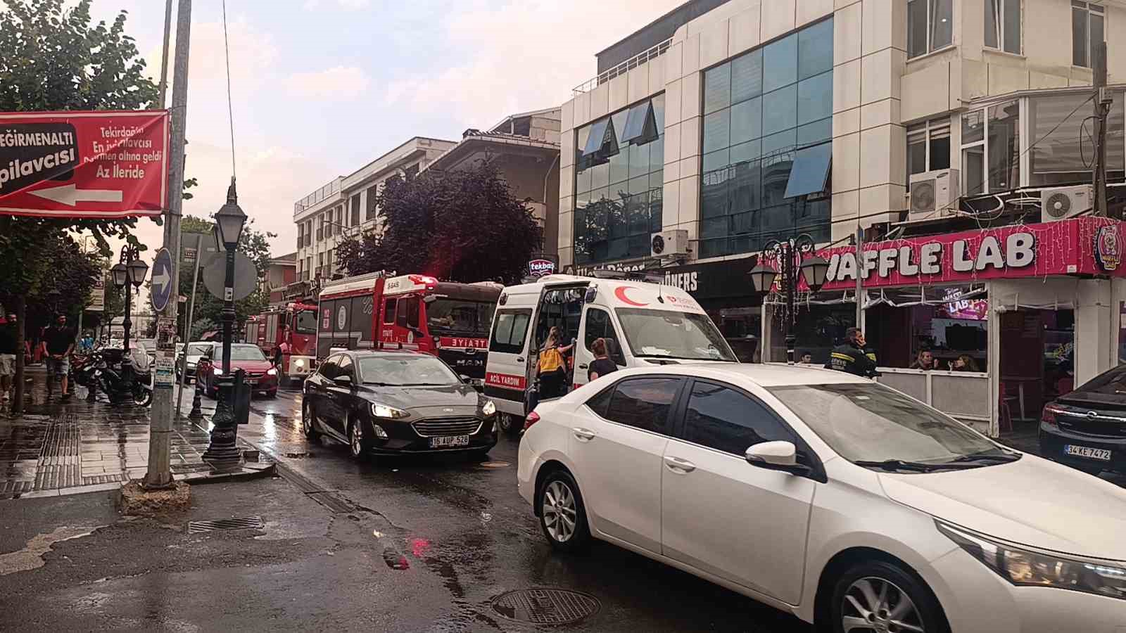 Tekirdağ’da yangın paniği: Yoğun duman üzerine çok sayıda ekip sevk edildi