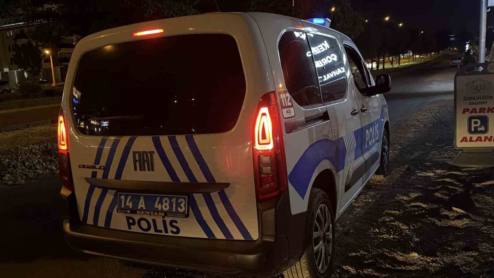 Bolu’da düğünde kavgayı ayırmaya çalışan baba ile oğlu yaralandı