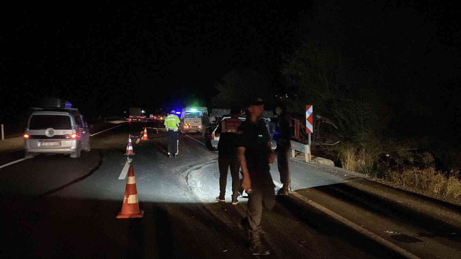 Kastamonu’da otomobil traktörle çarpıştı: 1 ölü, 1 yaralı