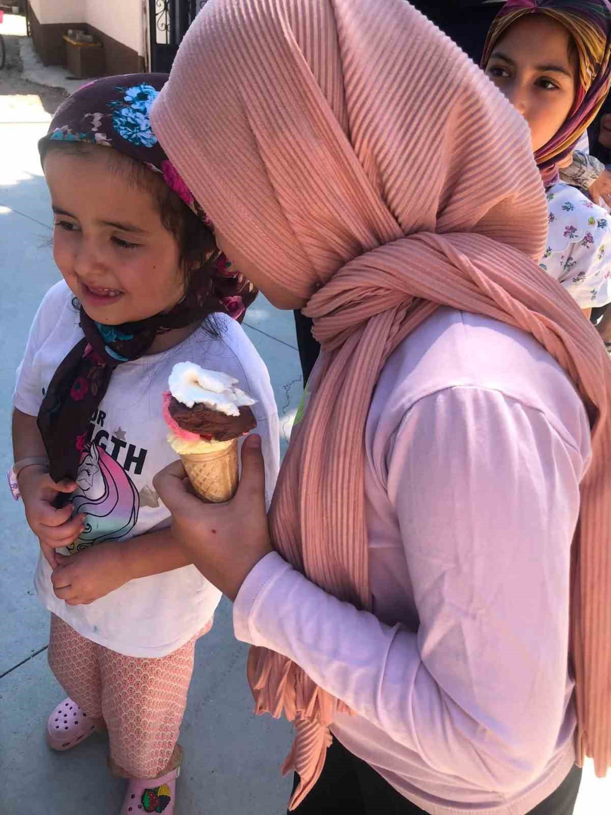 Kur’an kursunda örnek dayanışma