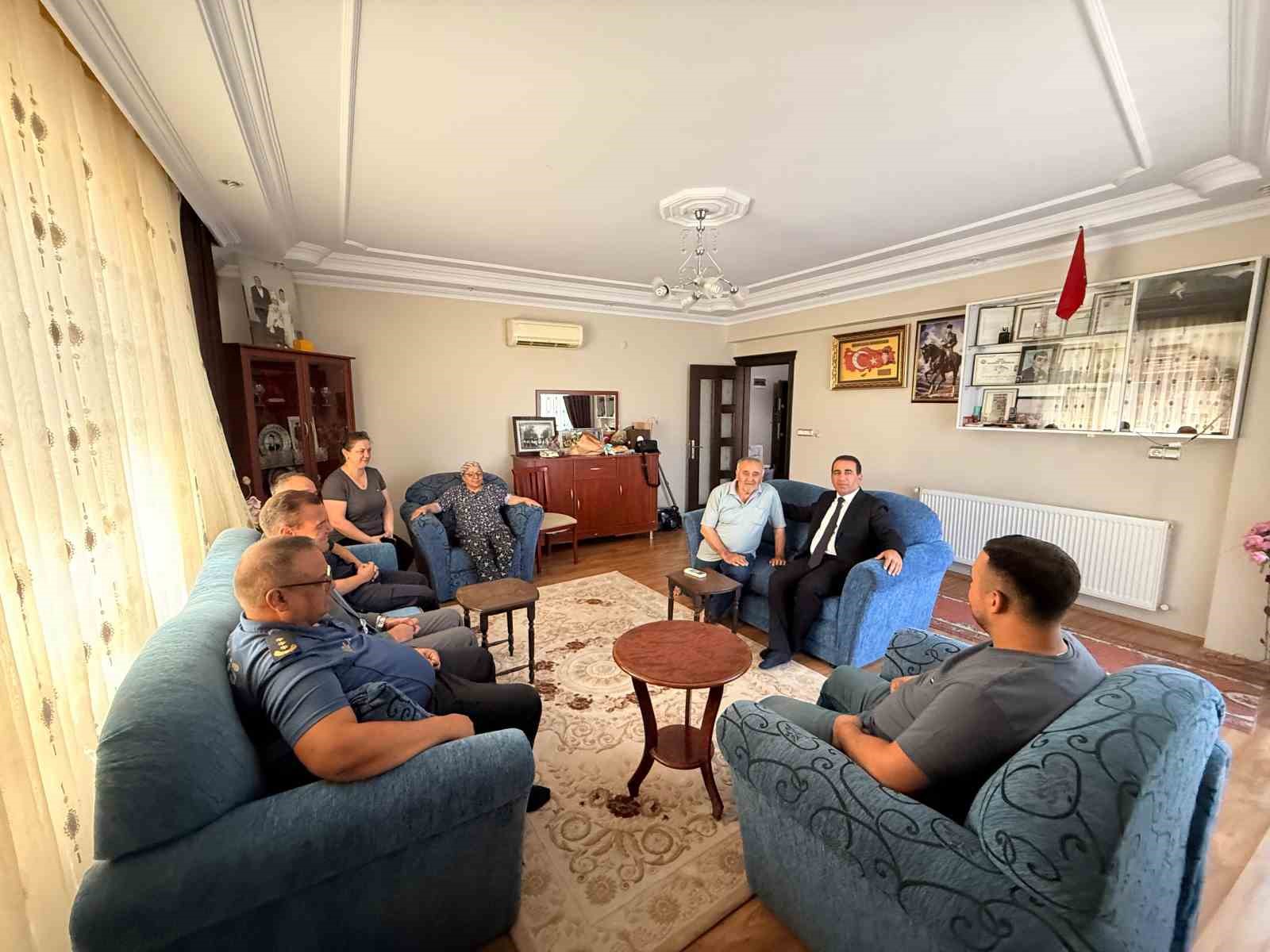 Yeni kaymakamın ilk durağı şehit evi oldu