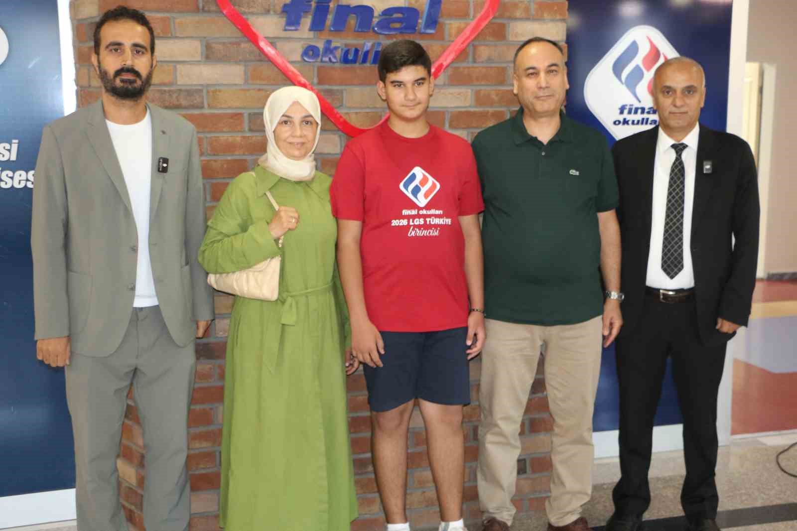Diyarbakır Final Ortaokulu’ndan LGS’de çifte Türkiye birinciliği