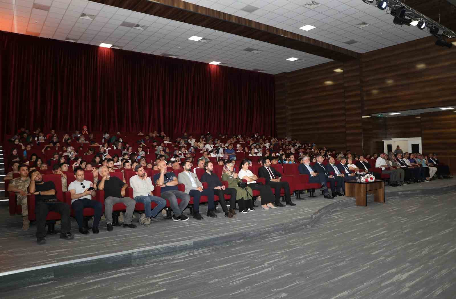 Prof. Dr. Adnan Çevik: "Savaşı tablolarla değil, bizzat içindeymişçesine yaşatacak bir müze planlandı"