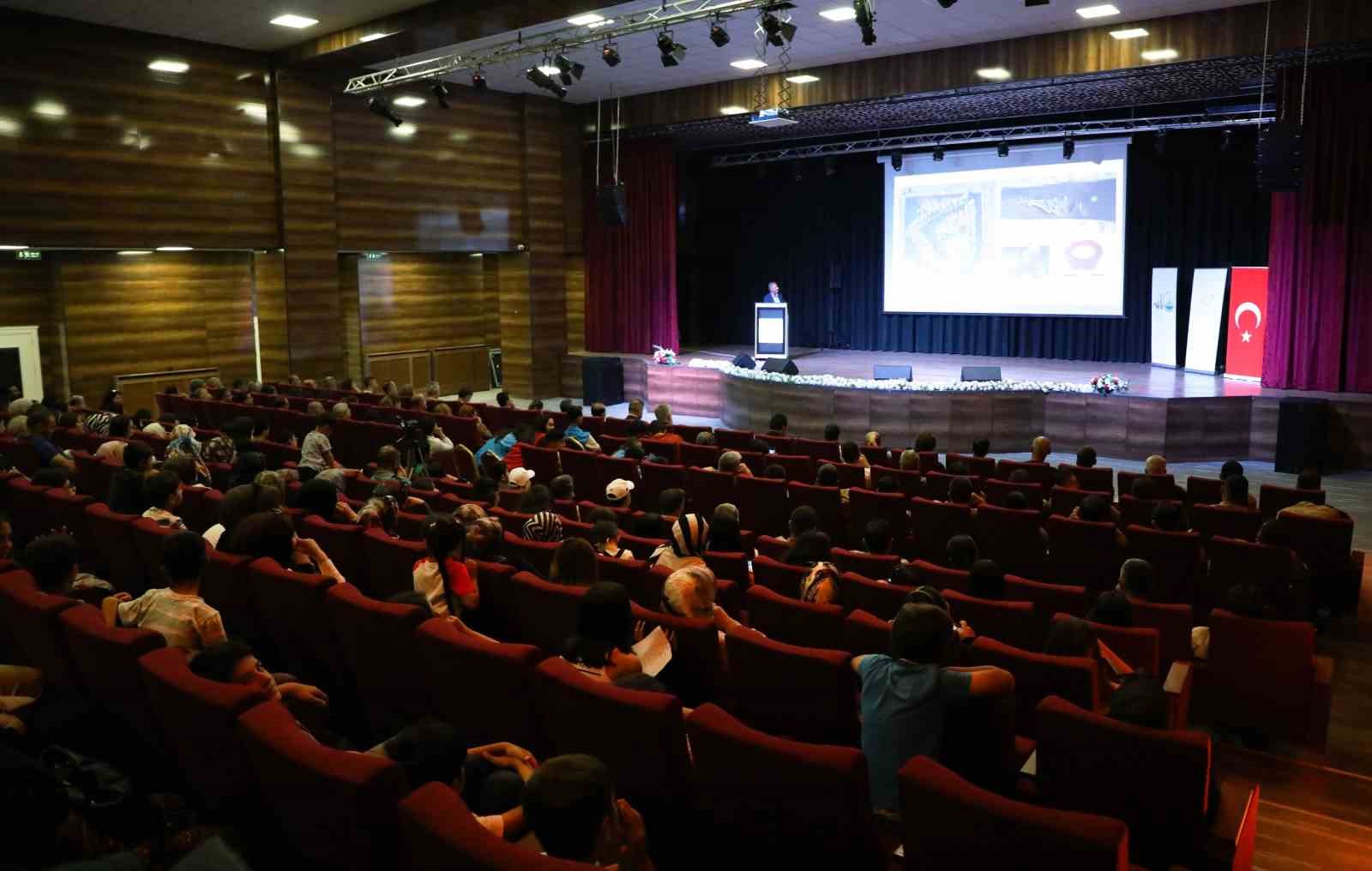 Prof. Dr. Adnan Çevik: "Savaşı tablolarla değil, bizzat içindeymişçesine yaşatacak bir müze planlandı"