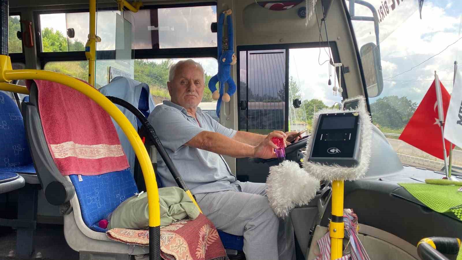 Kocaeli’de otobüs şoförünün zor anları kamerada: Böyle küfür ve tehdit etti