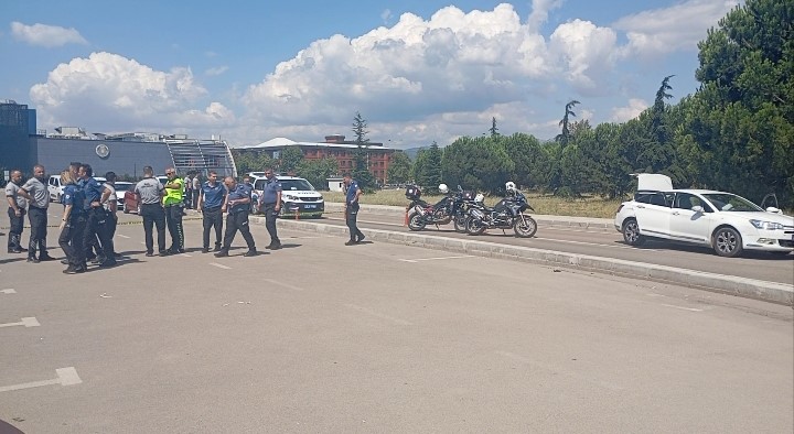 Bursa Adliyesi’nde boşanma davası gerginliği: Silahla ateş açıldı, 5 gözaltı
