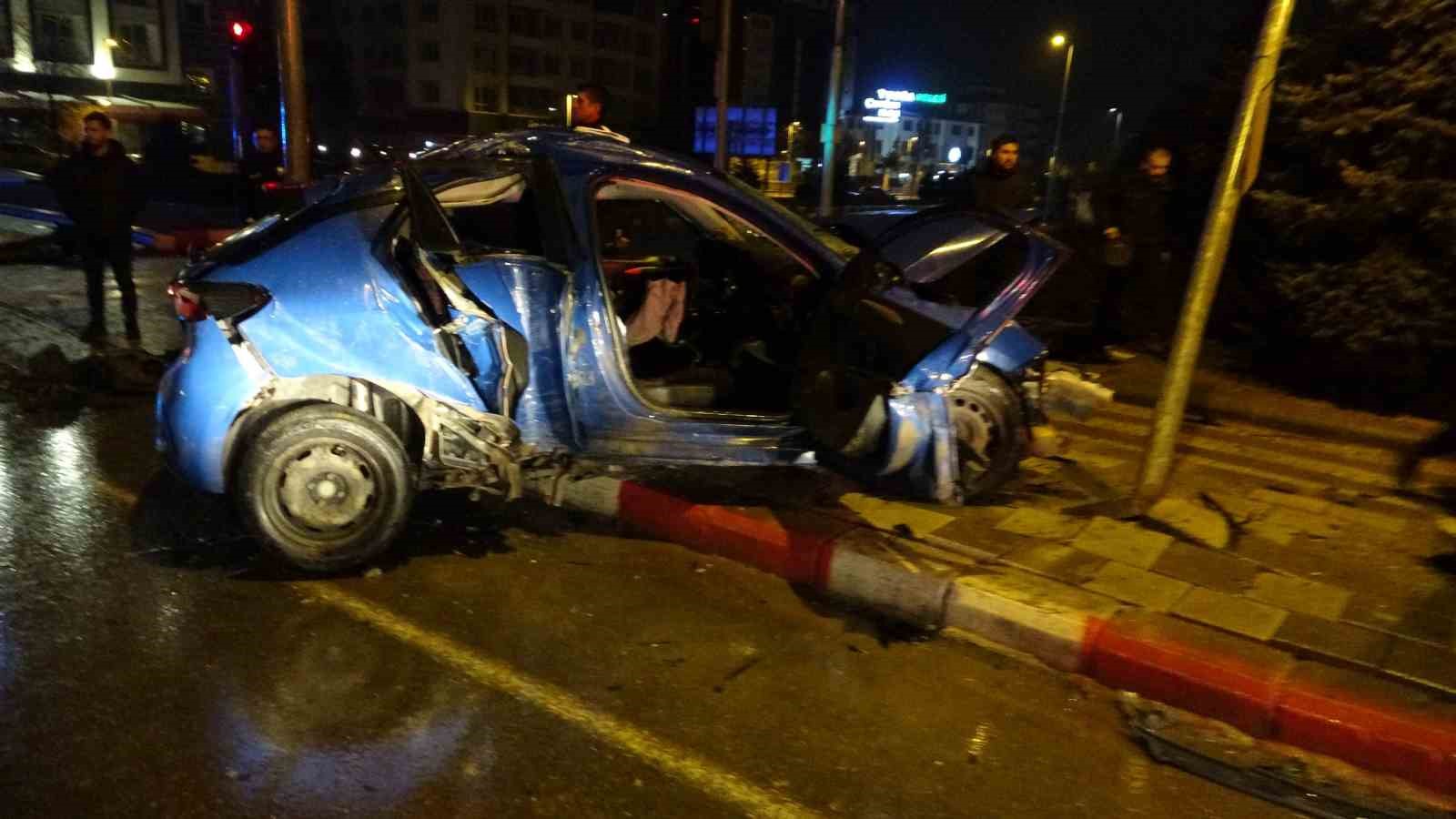 Ölümlü trafik kazası davasında karar: Sanığa 8 yıl 3 ay hapis, tutuklama kararı