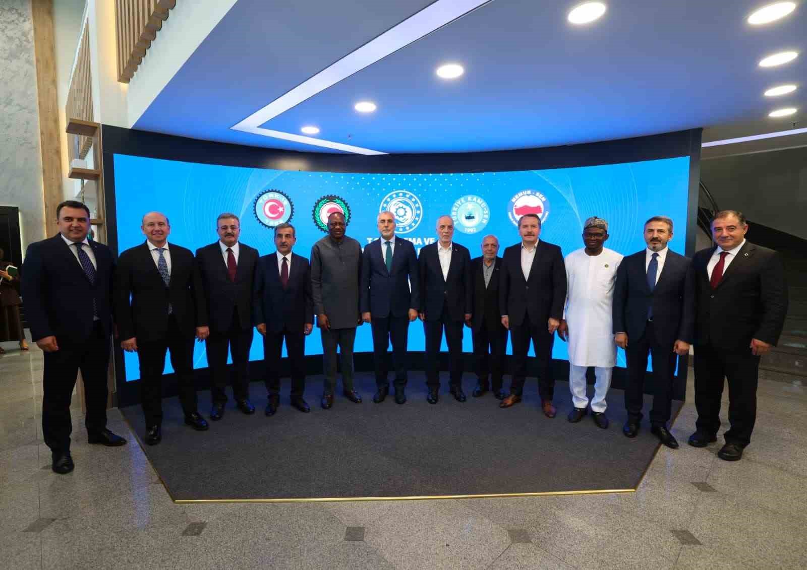 HAK-İŞ Genel Başkanı Arslan: "15 Temmuz’un bize kazandırdığı en önemli değer ülke genelinde birliğimizi korumaktır"