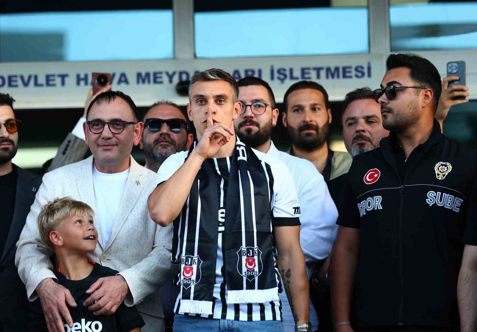 Leandro Trossard, Beşiktaş için İstanbul’a geldi