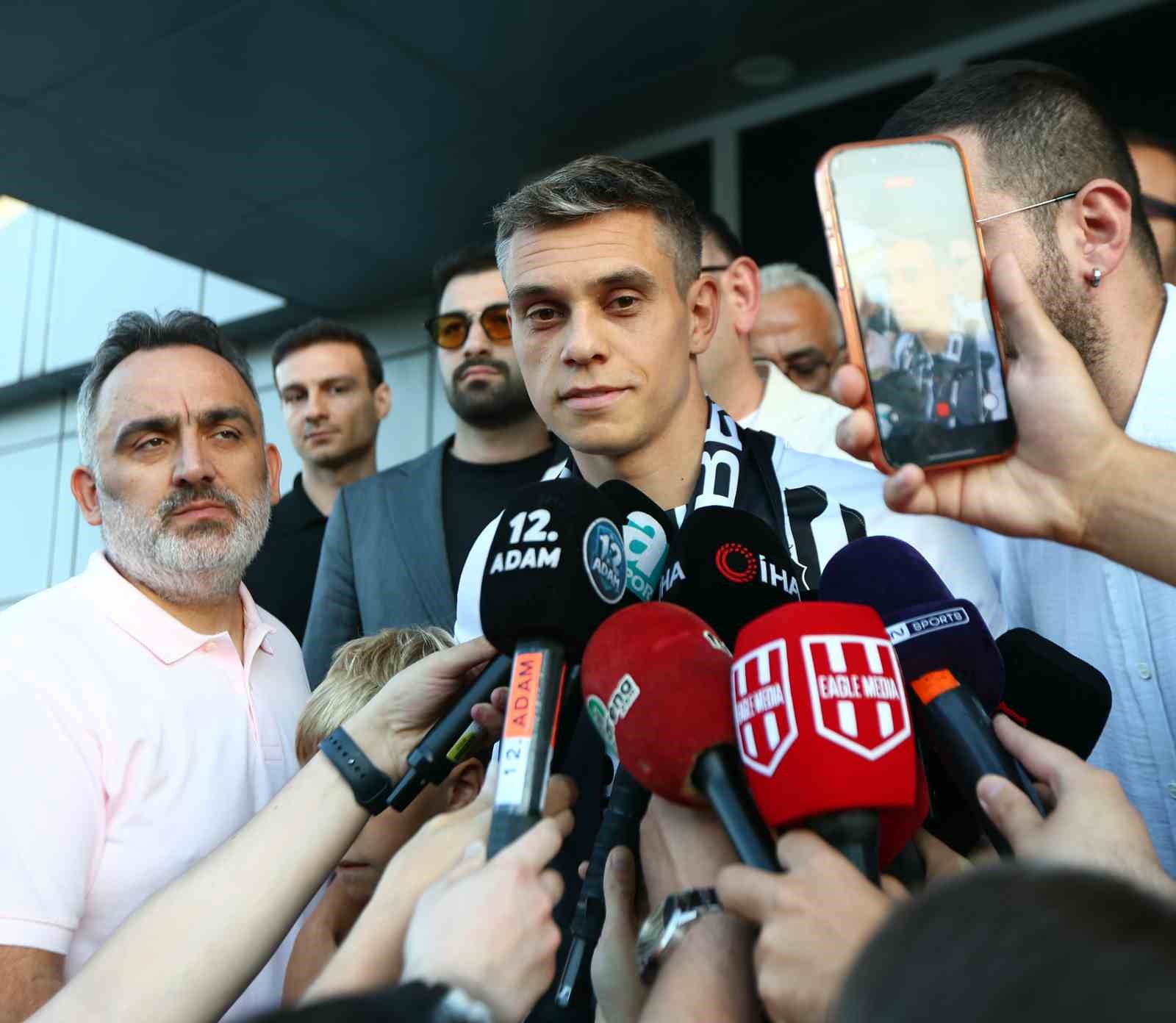 Leandro Trossard, Beşiktaş için İstanbul’a geldi