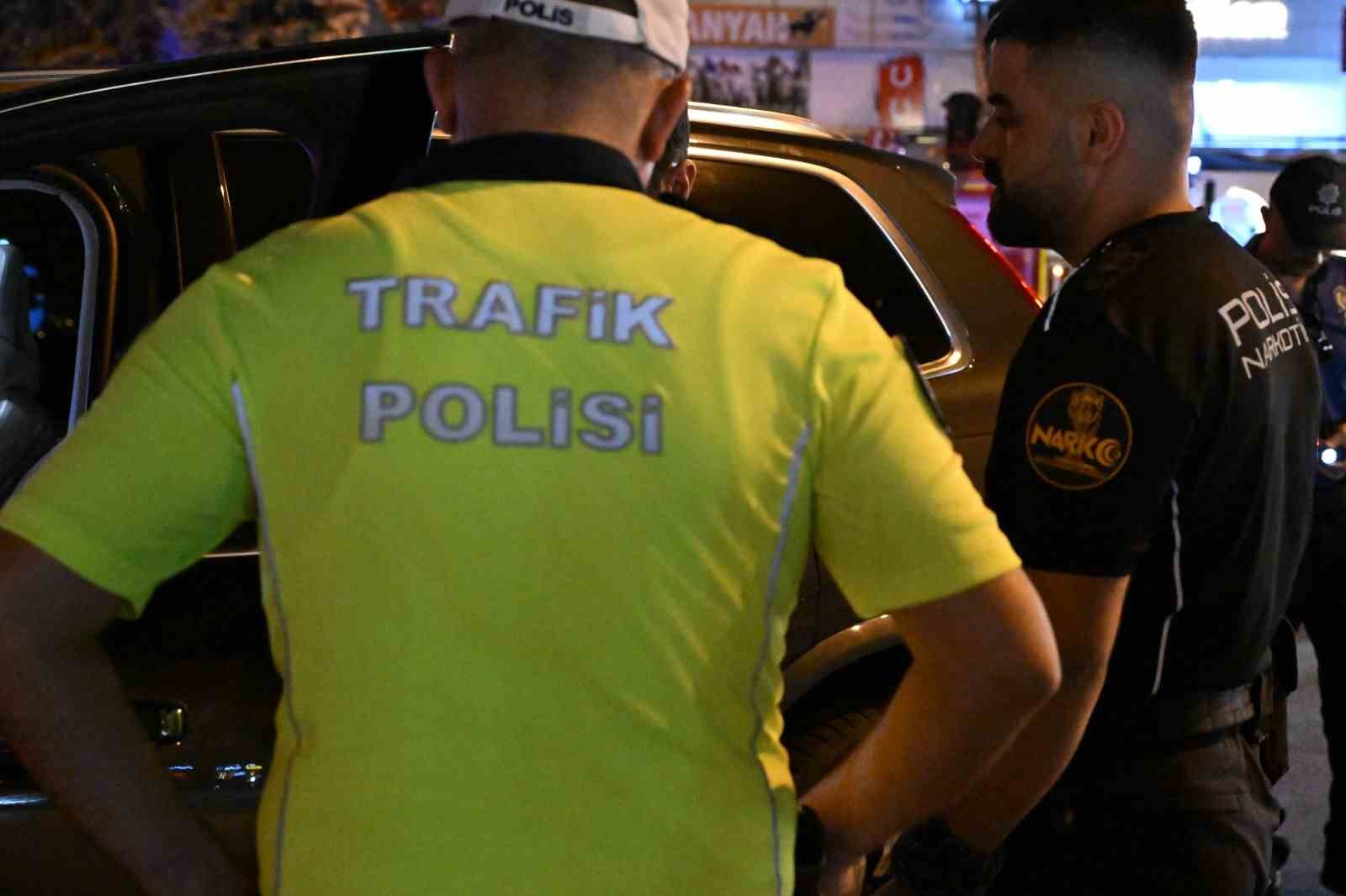 Mersin’de eş zamanlı narko alan uygulaması