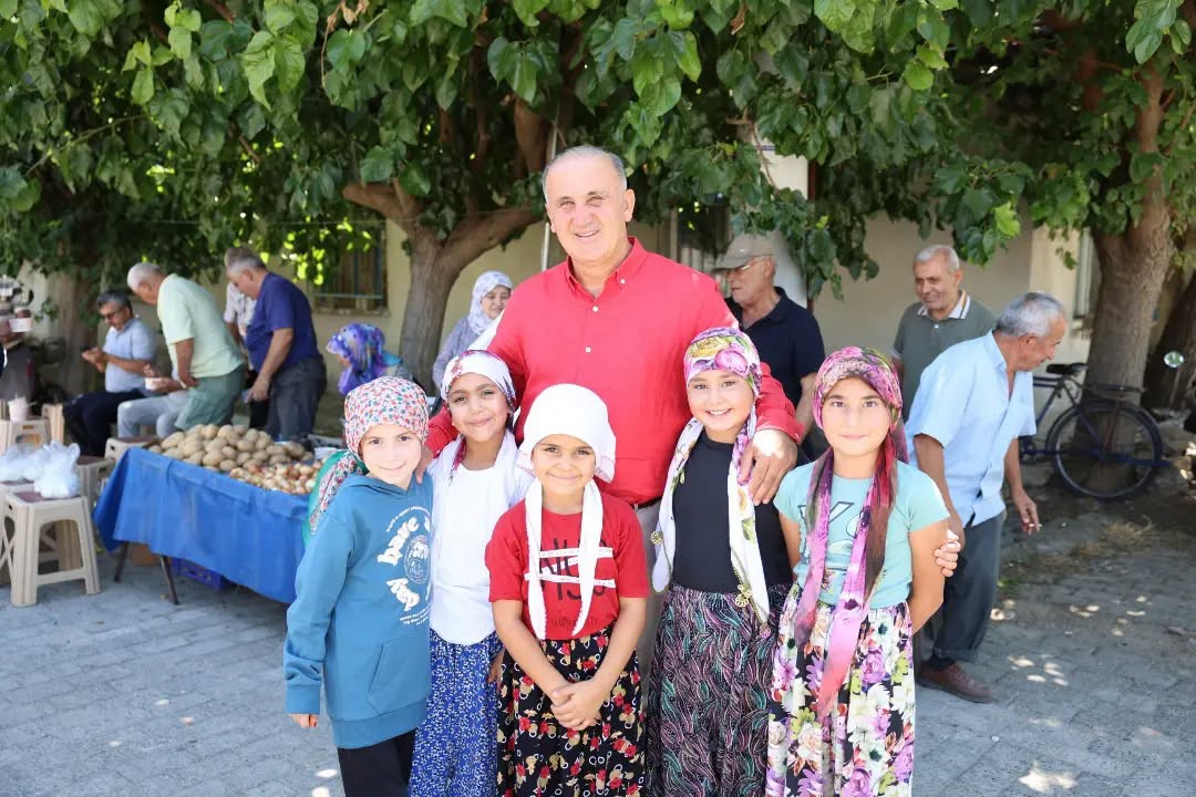 Başkan Kaya, Dereağzı Mahallesi’nde aşure hayrına katıldı