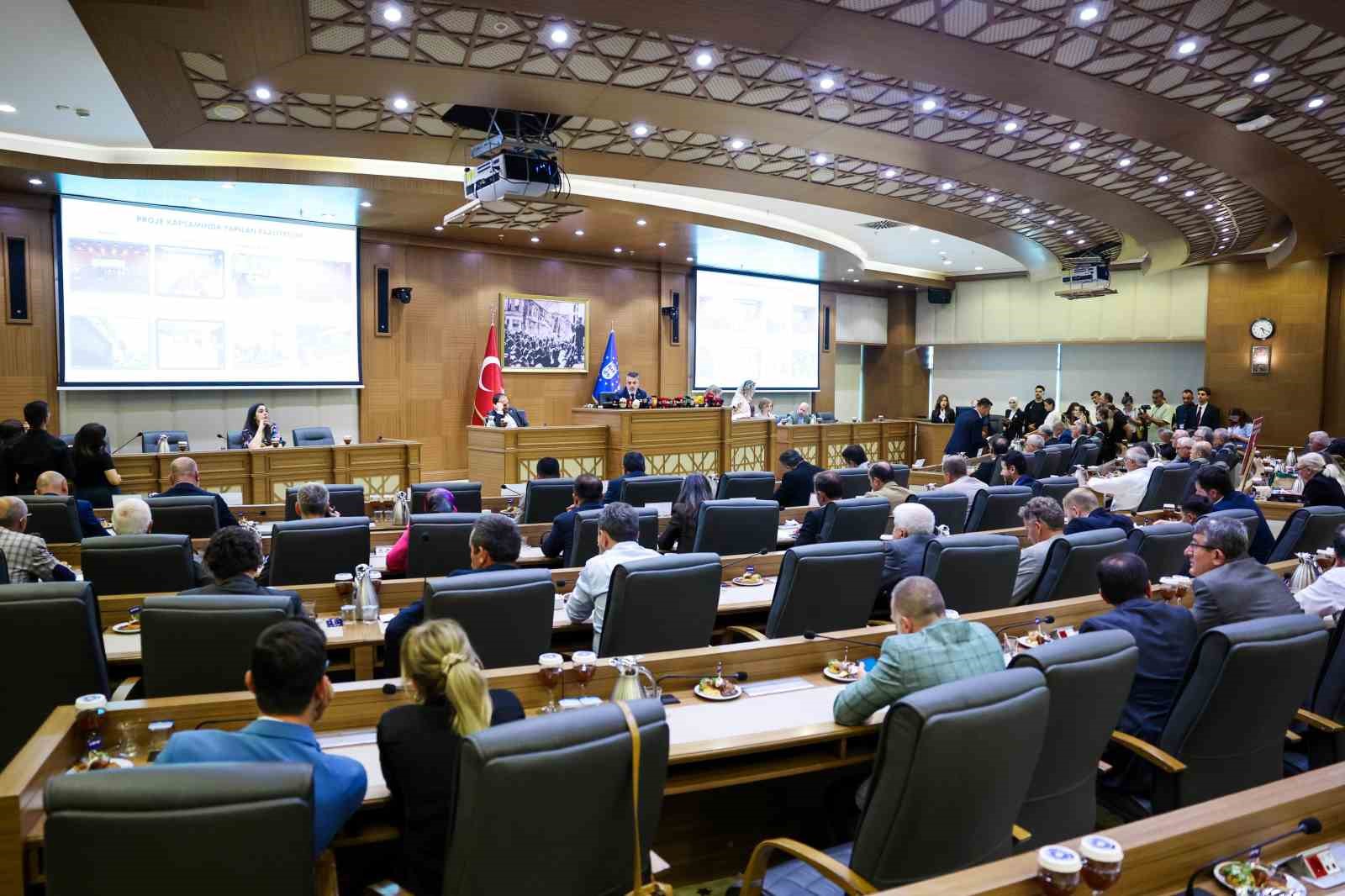 Bursa’nın geleceğine yön verecek iki kritik proje mecliste sunuldu