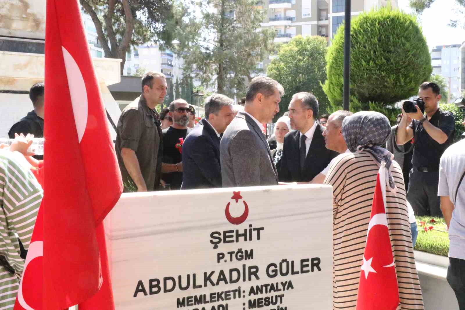 15 Temmuz şehidi annesi: "Onuncu yılındayız, şehidimiz gururumuz, onurumuz, oğlumuz, her şeyimiz"