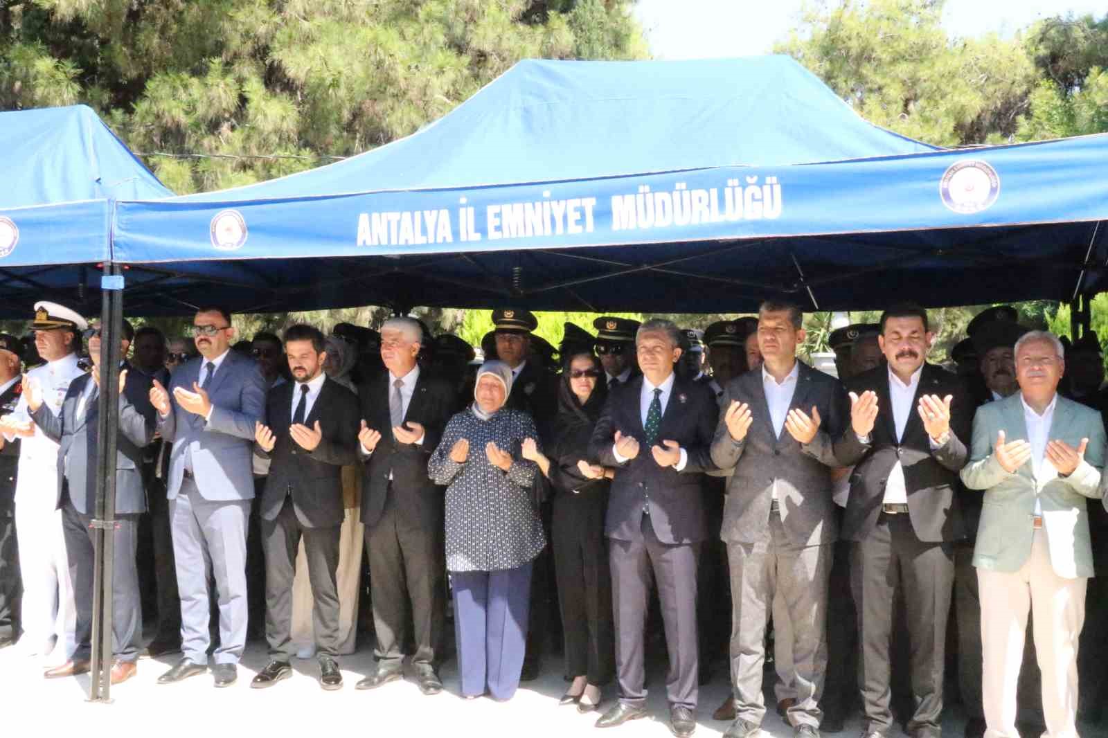 15 Temmuz şehidi annesi: "Onuncu yılındayız, şehidimiz gururumuz, onurumuz, oğlumuz, her şeyimiz"