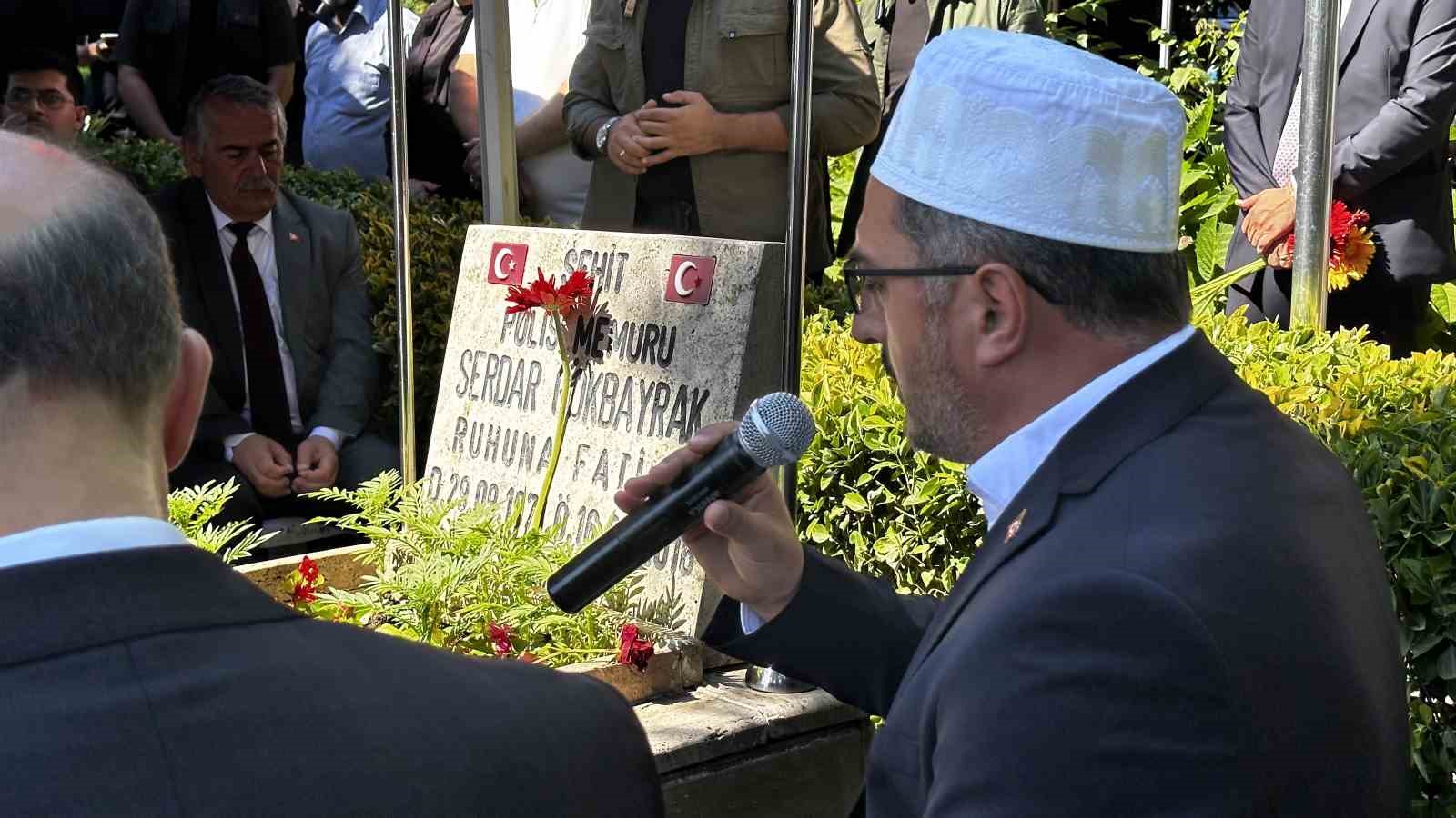 15 Temmuz şehidi, 10’uncu yıl dönümünde mezarı başında anıldı