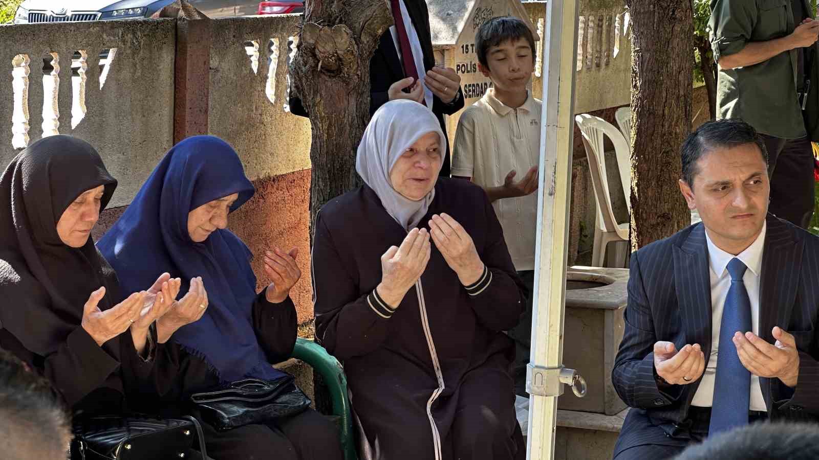 15 Temmuz şehidi, 10’uncu yıl dönümünde mezarı başında anıldı
