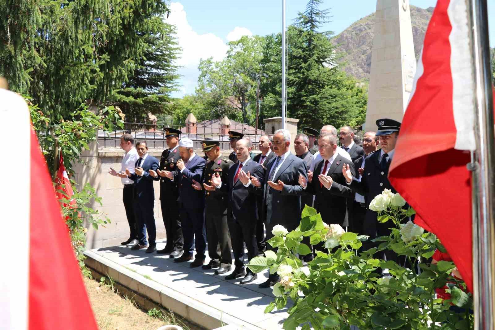 Oltu’da 15 Temmuz Şehitleri dualarla anıldı