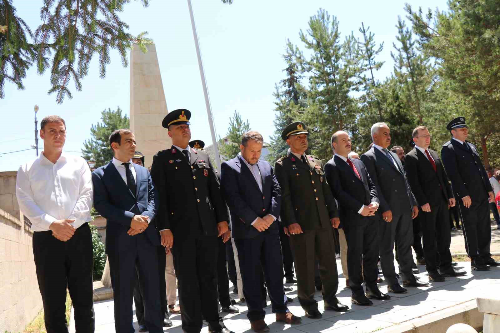 Oltu’da 15 Temmuz Şehitleri dualarla anıldı