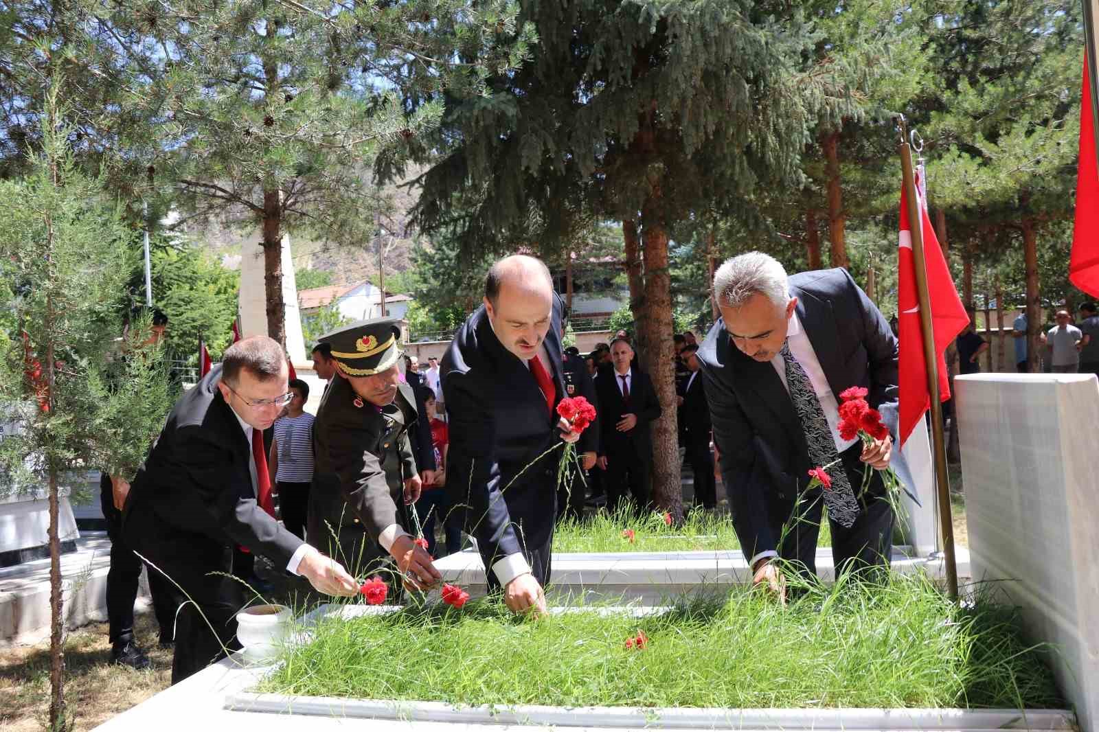 Oltu’da 15 Temmuz Şehitleri dualarla anıldı