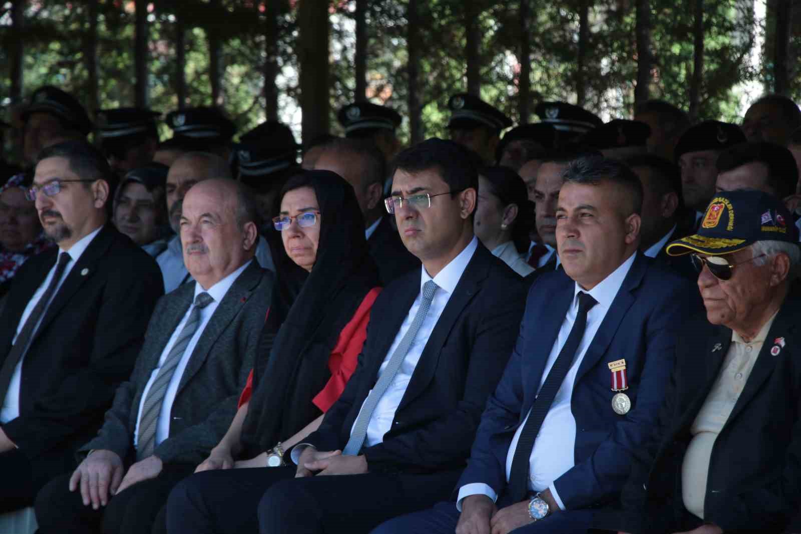 15 Temmuz şehidi, Cumhurbaşkanı koruması Mehmet Çetin mezarı başında anıldı