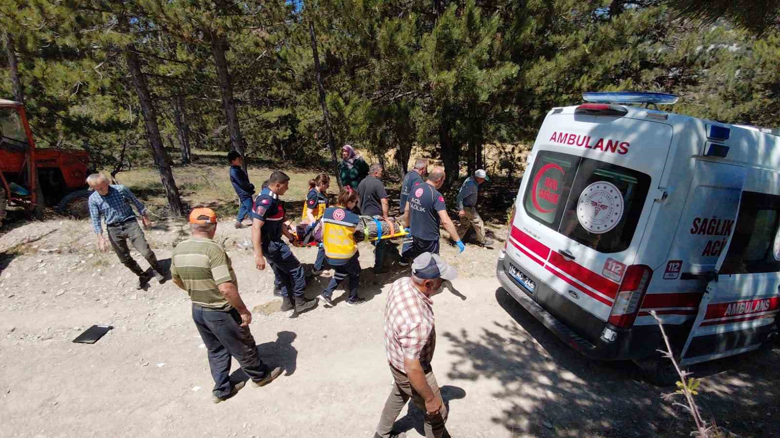 Bolu’da traktörden düşen 2 kişi yaralandı