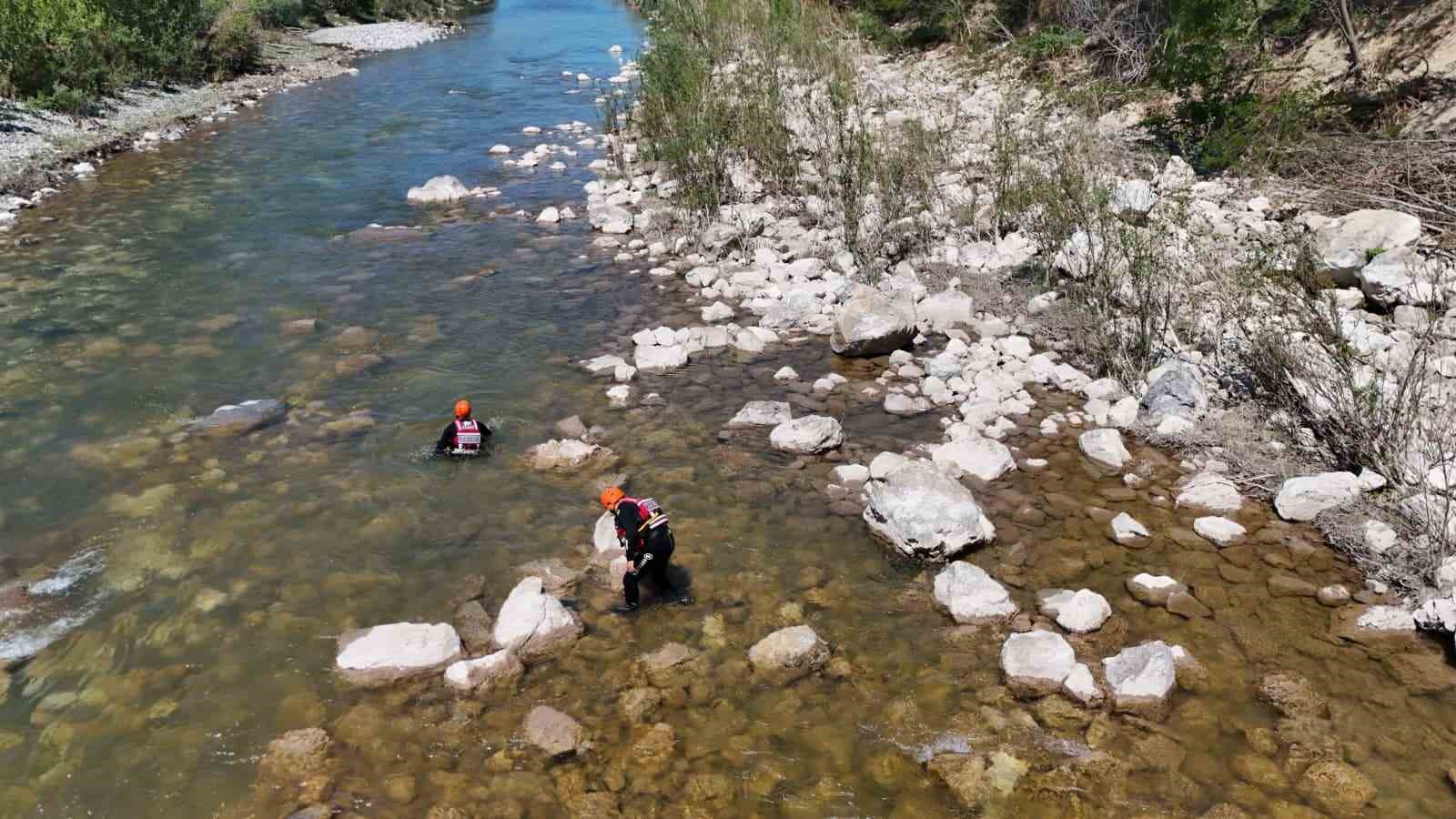 Kelkit Çayı’nda kaybolan Esmanur için arama çalışmaları yeniden başladı