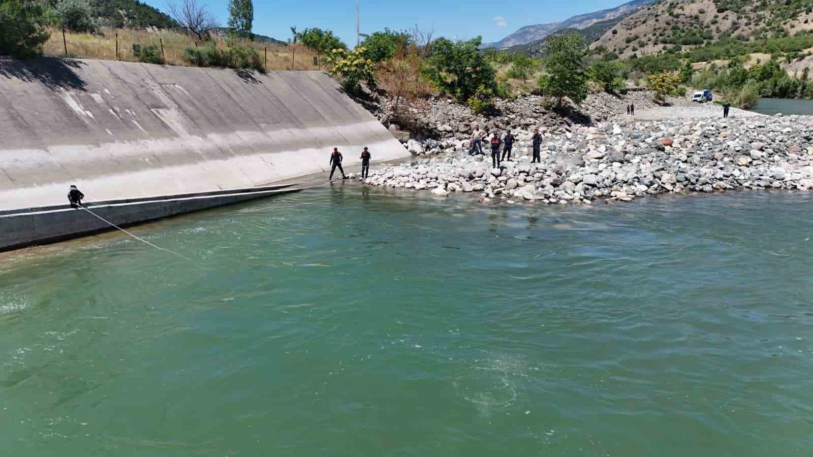 Kelkit Çayı’nda kaybolan Esmanur için arama çalışmaları yeniden başladı