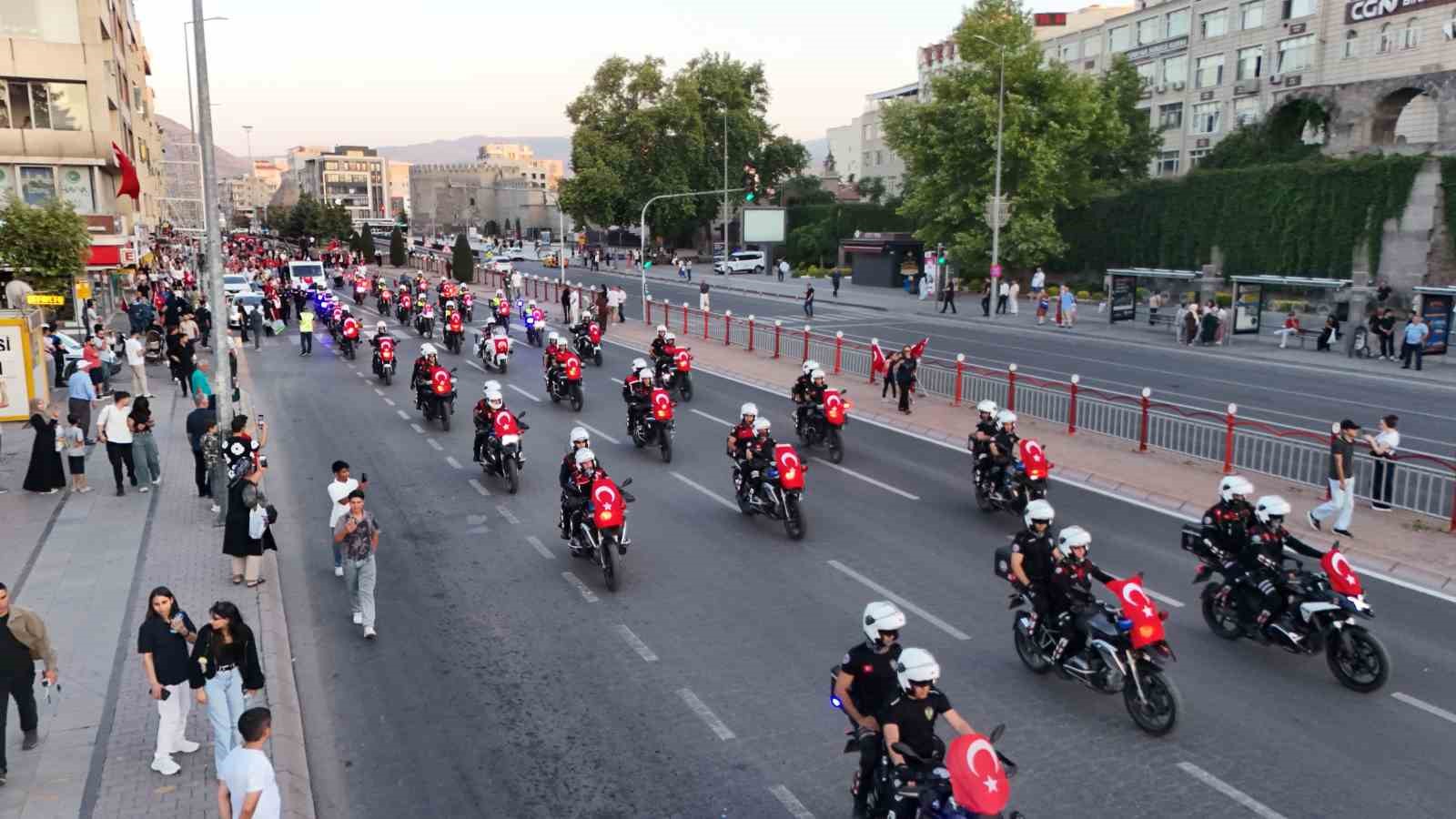 Kayseri’de 15 Temmuz coşkusu