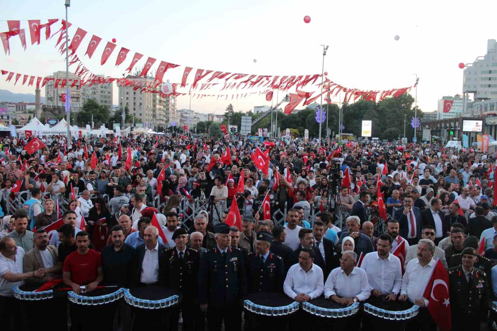 Kayseri’de 15 Temmuz coşkusu
