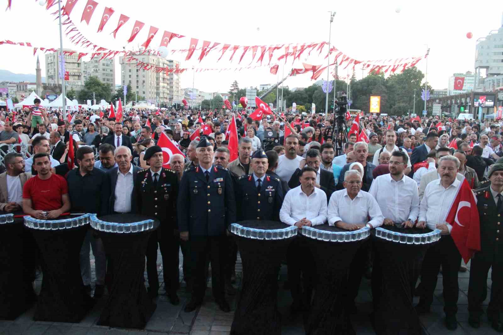 Kayseri’de 15 Temmuz coşkusu