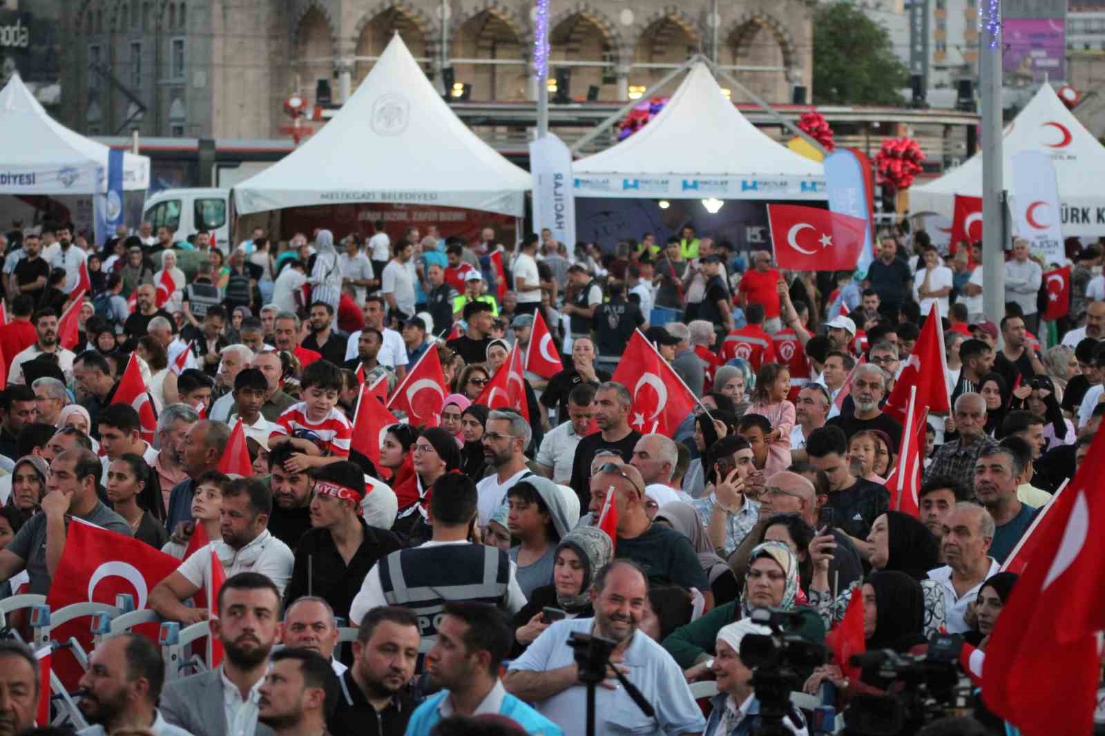 Kayseri’de 15 Temmuz coşkusu