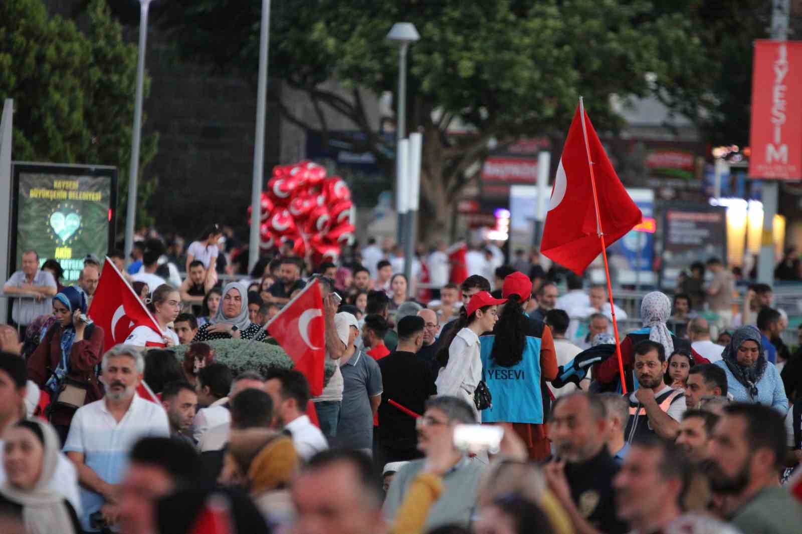 Kayseri’de 15 Temmuz coşkusu