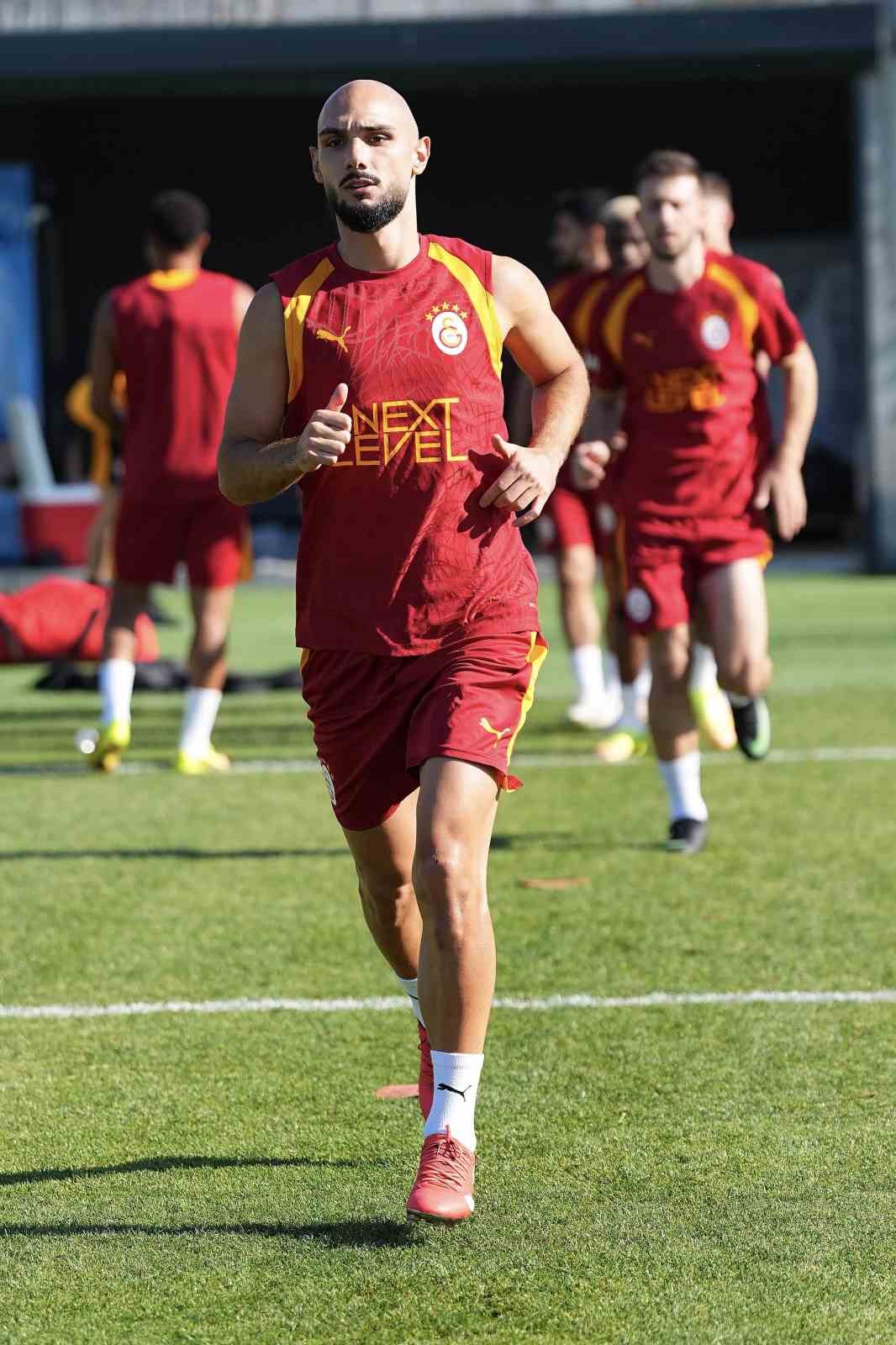 Galatasaray, günü çift antrenmanla tamamladı