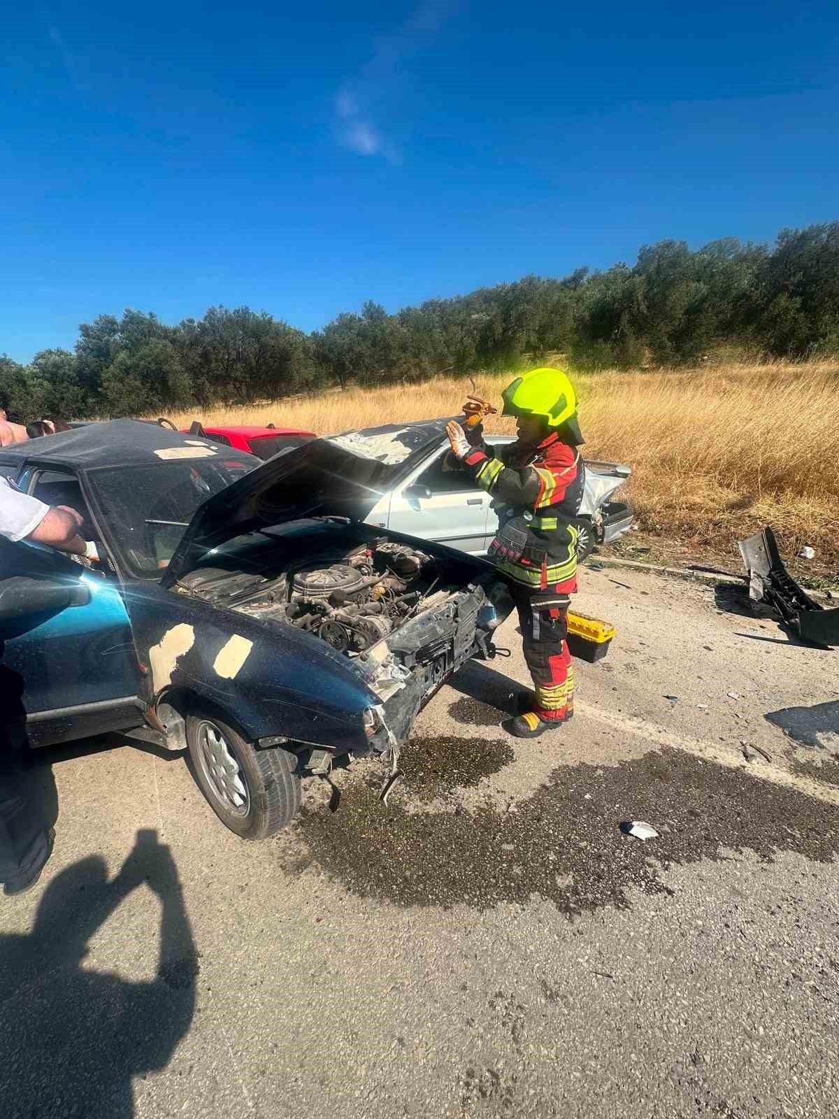 Ayvalık’ta feci kaza: 6 yaralı