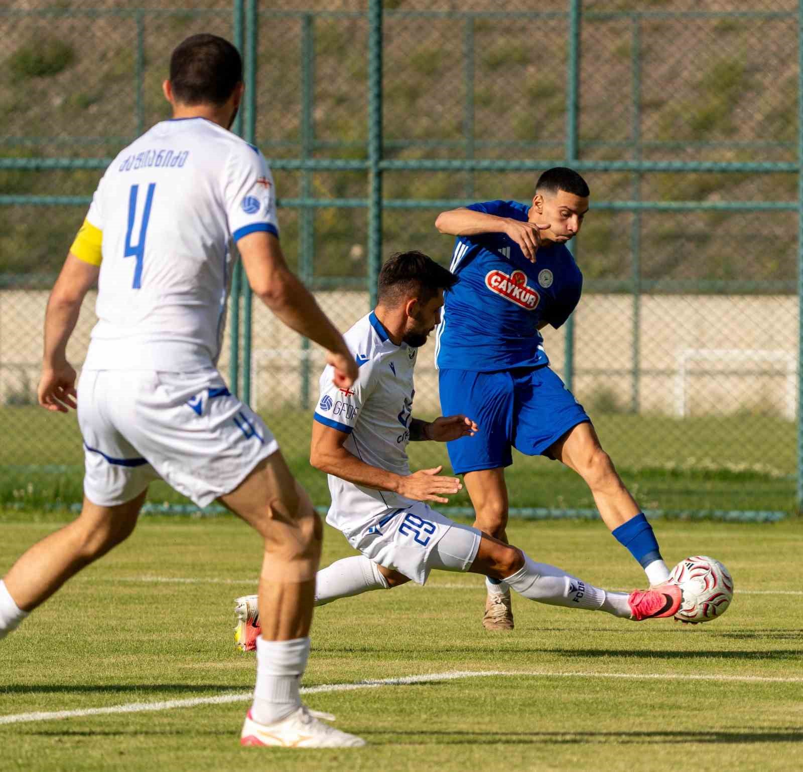 Hazırlık maçı: Çaykur Rizespor: 3 - FC Dinamo Batumi: 0