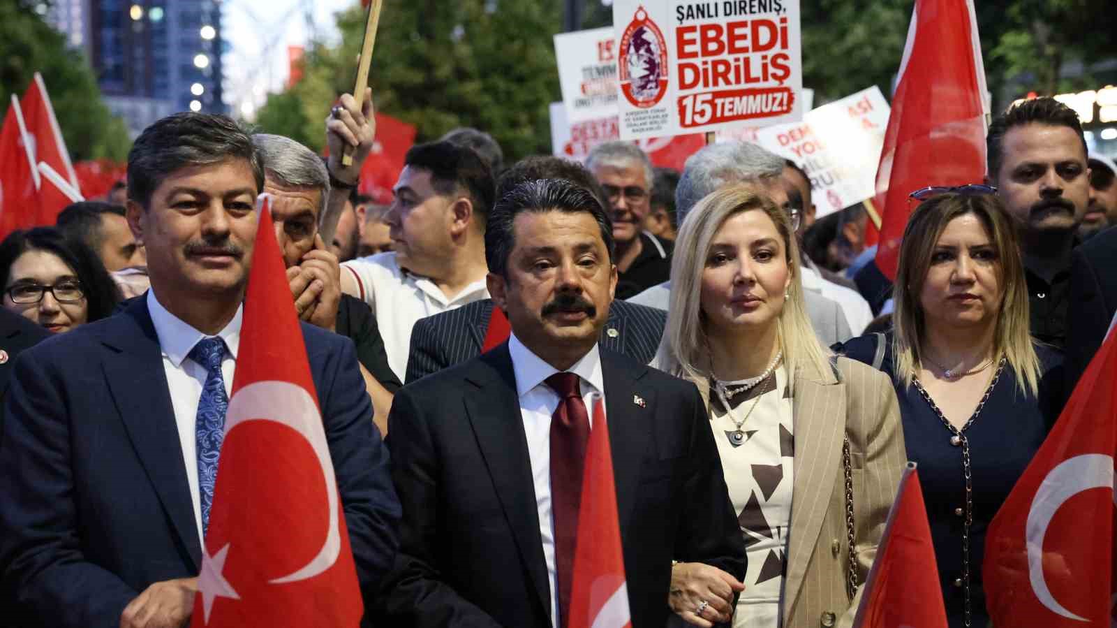 Kırşehirliler 15 Temmuz’un 10. yılında Cacabey Meydanı’nda buluştu
