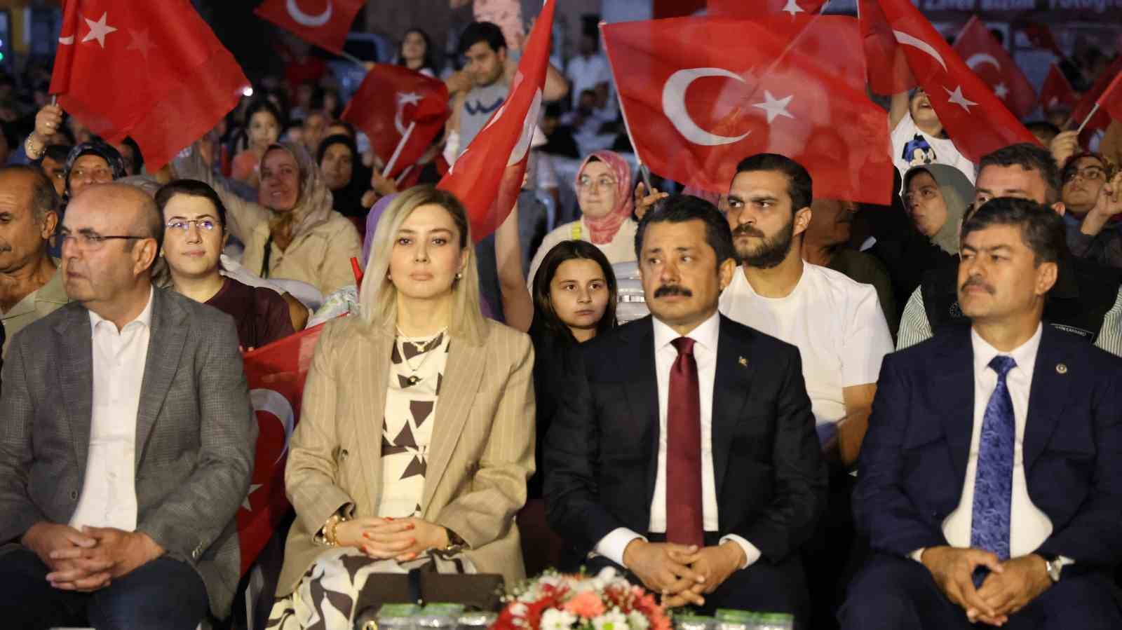 Kırşehirliler 15 Temmuz’un 10. yılında Cacabey Meydanı’nda buluştu