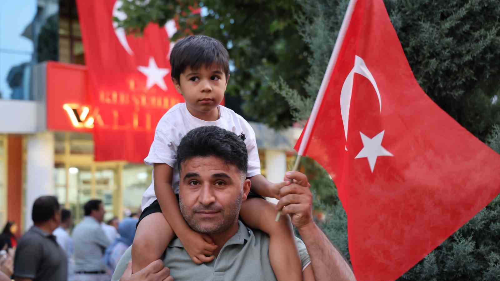 Kırşehirliler 15 Temmuz’un 10. yılında Cacabey Meydanı’nda buluştu