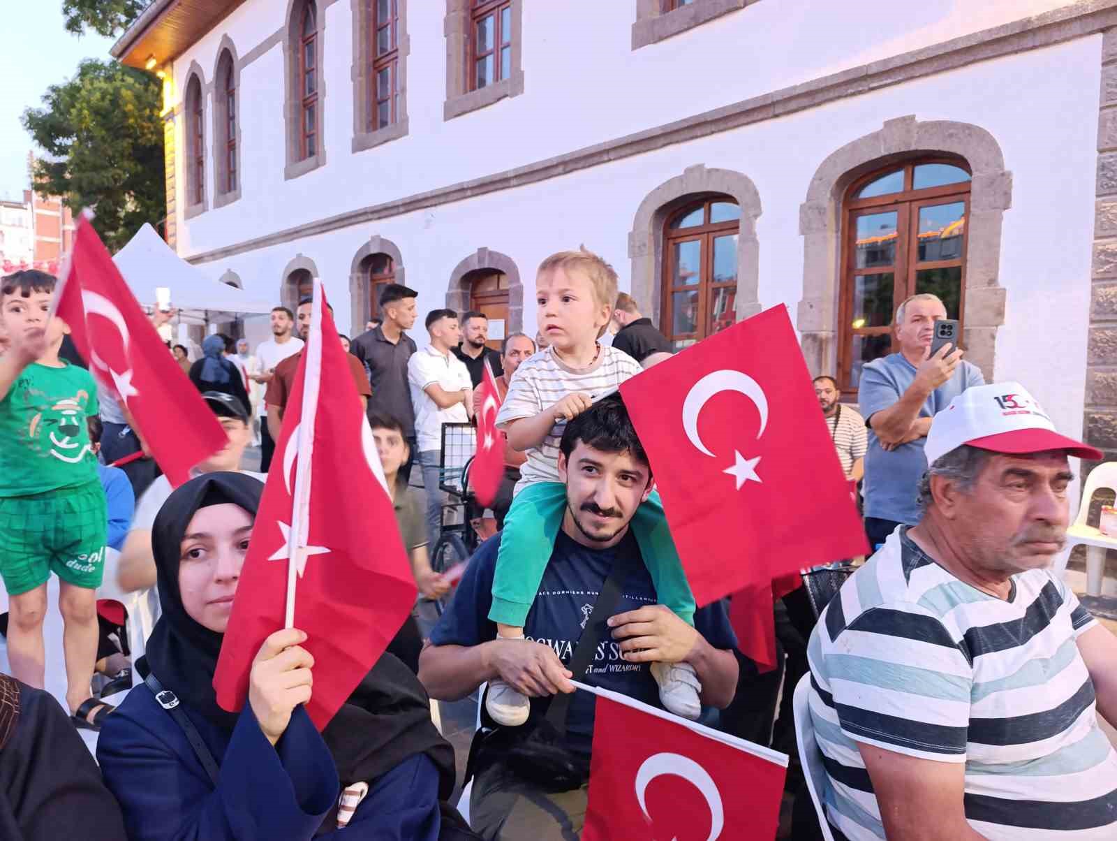 Vali Aktaş: "Bugün bizlere düşen görev; 15 Temmuz’u unutmamak, unutturmamak"