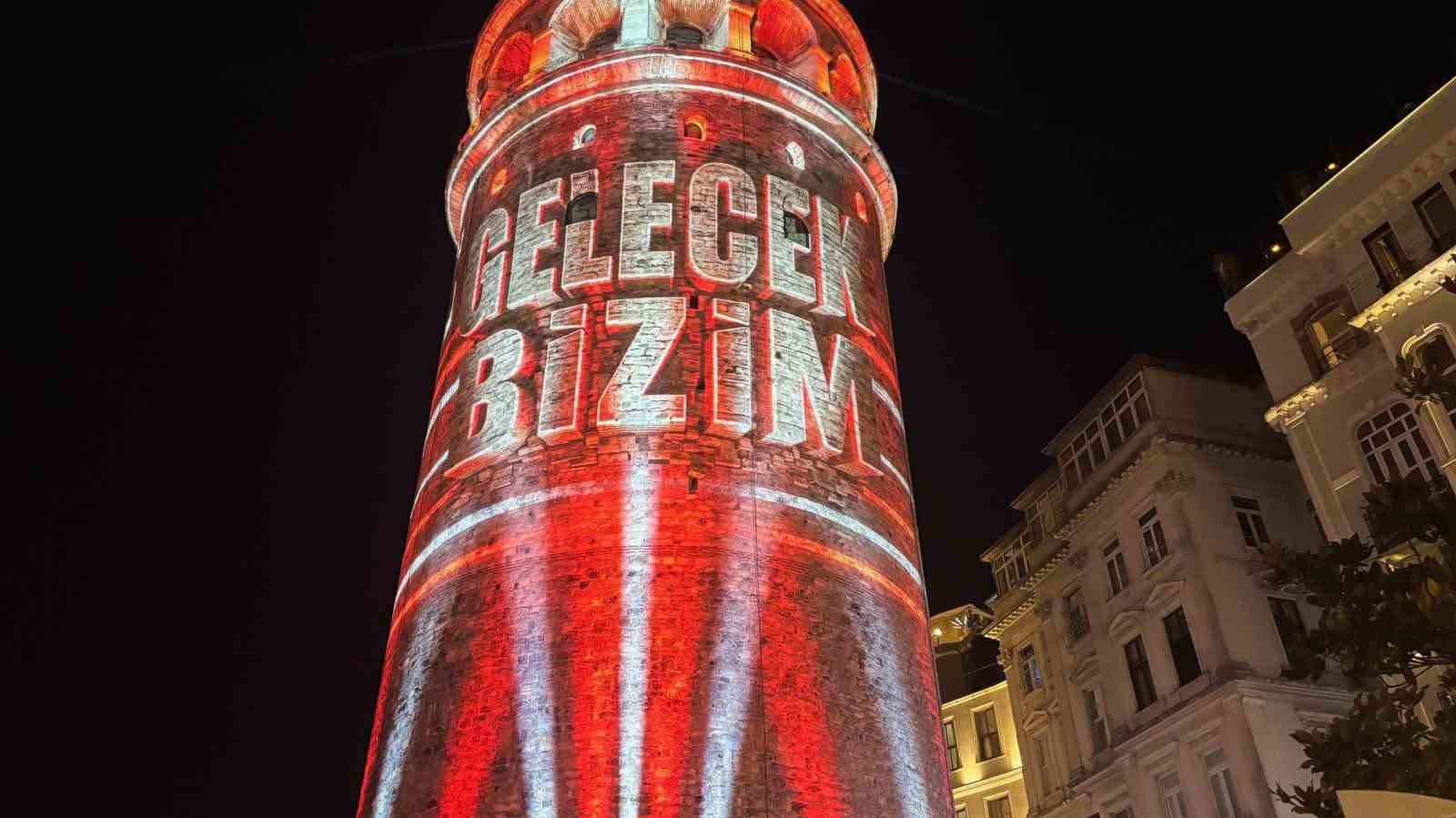 Galata Kulesi’nde 15 Temmuz’a özel Mapping gösterisi