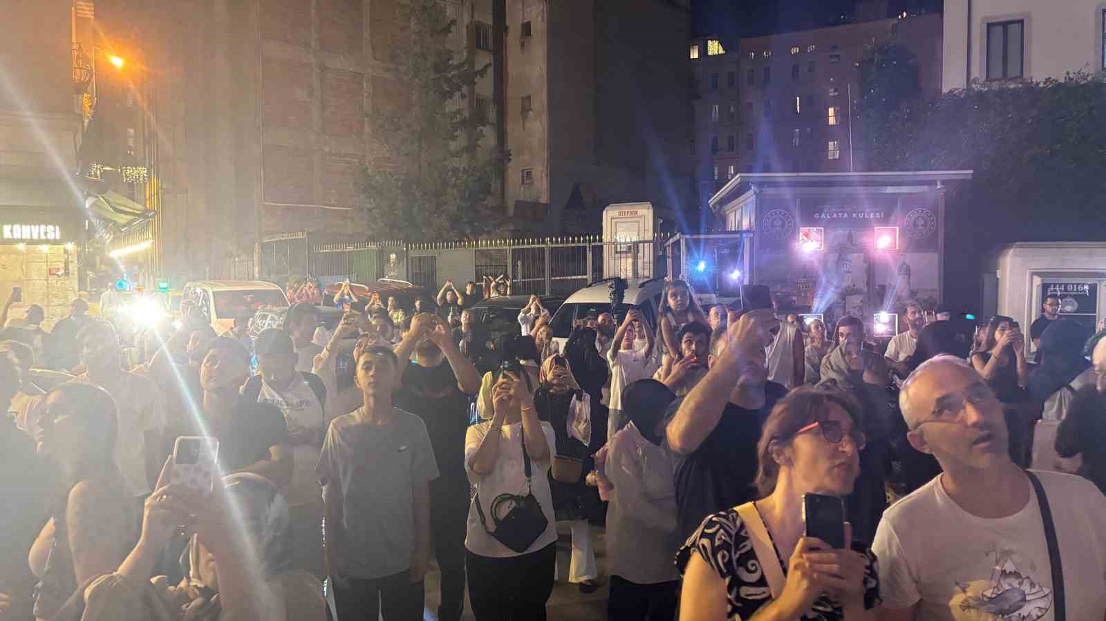 Galata Kulesi’nde 15 Temmuz’a özel Mapping gösterisi
